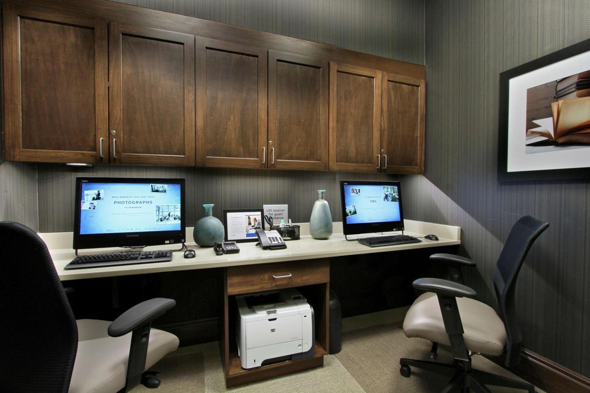 Hampton Inn & Suites Columbus/University Area Bagian luar foto