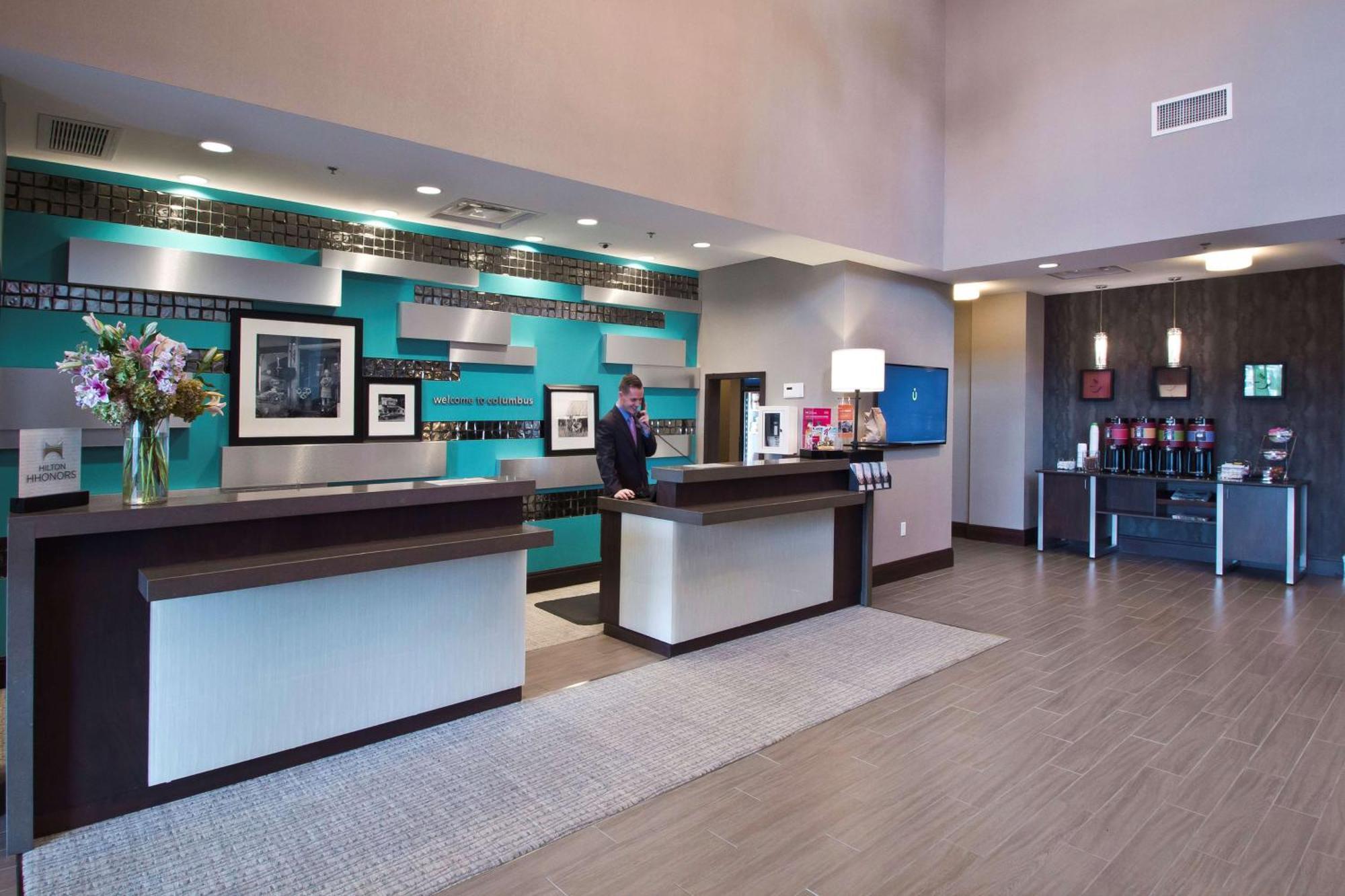 Hampton Inn & Suites Columbus/University Area Bagian luar foto